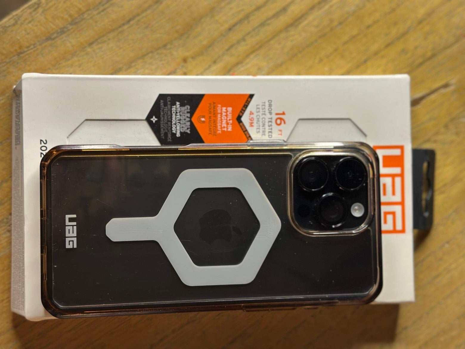 Foto 8 van Iphone 16 pro max 256GB