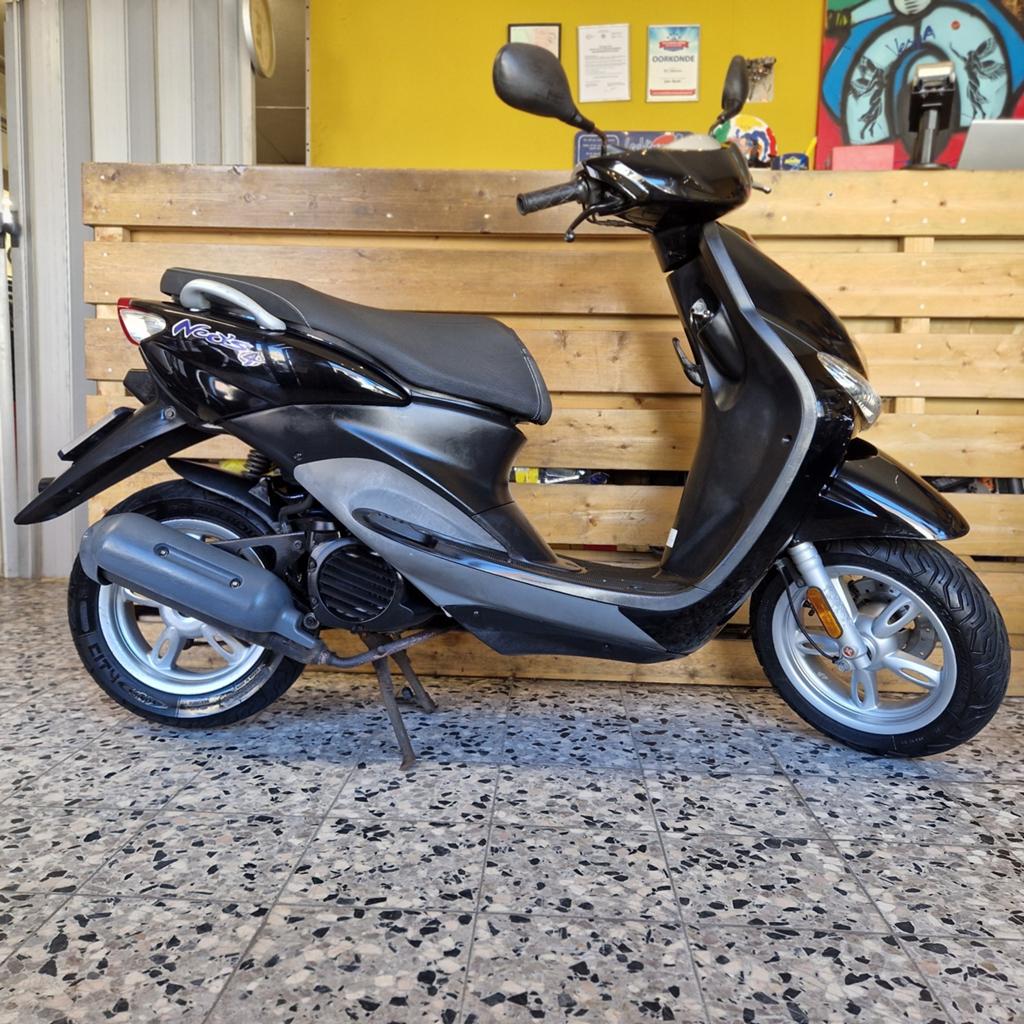 Te koop yamaha neos 4T injectie 45km., Fietsen en Brommers, Scooters | Yamaha, Ophalen of Verzenden, Gebruikt, Benzine, Neo's