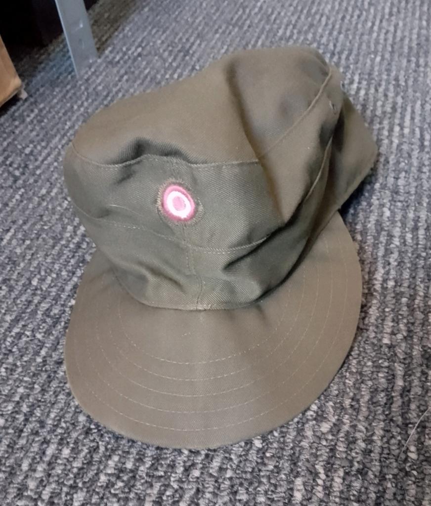 VELD PET Oostenrijkse leger, Verzamelen, Militaria | Algemeen, Ophalen of Verzenden, Landmacht, Overige gebieden, Kleding of Schoenen