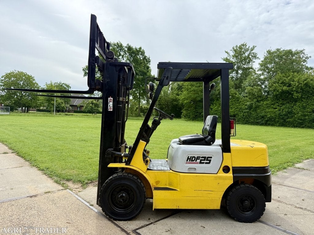 2.5 tonner diesel heftruck 3-delig freelift Sideshift 4500uu, Zakelijke goederen, Machines en Bouw | Heftrucks en Intern transport