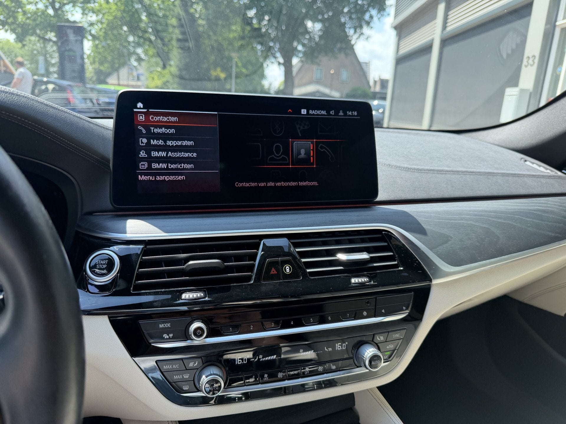 Foto 95 van BMW 5 Serie Touring 520i High Executive | Pano | Leder | 04-