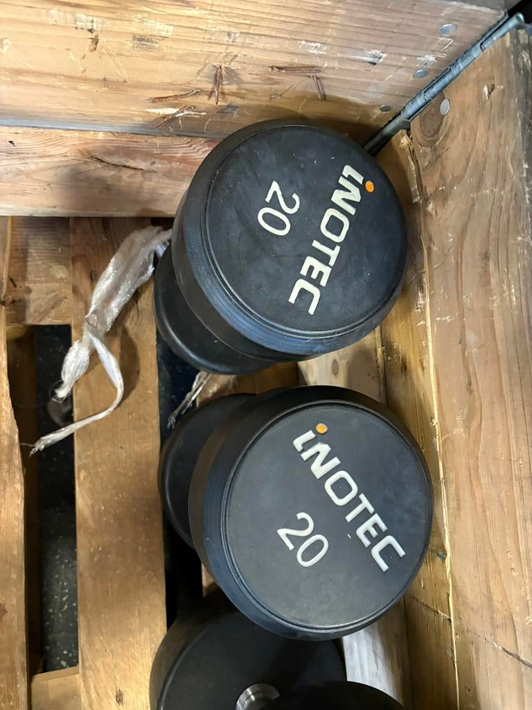 2 x 20 kg rubberen inotec dumbbells  gewichten, Sport en Fitness, Fitnessmaterialen, Ophalen, Dumbbell, Gebruikt, 2 x 20 kg