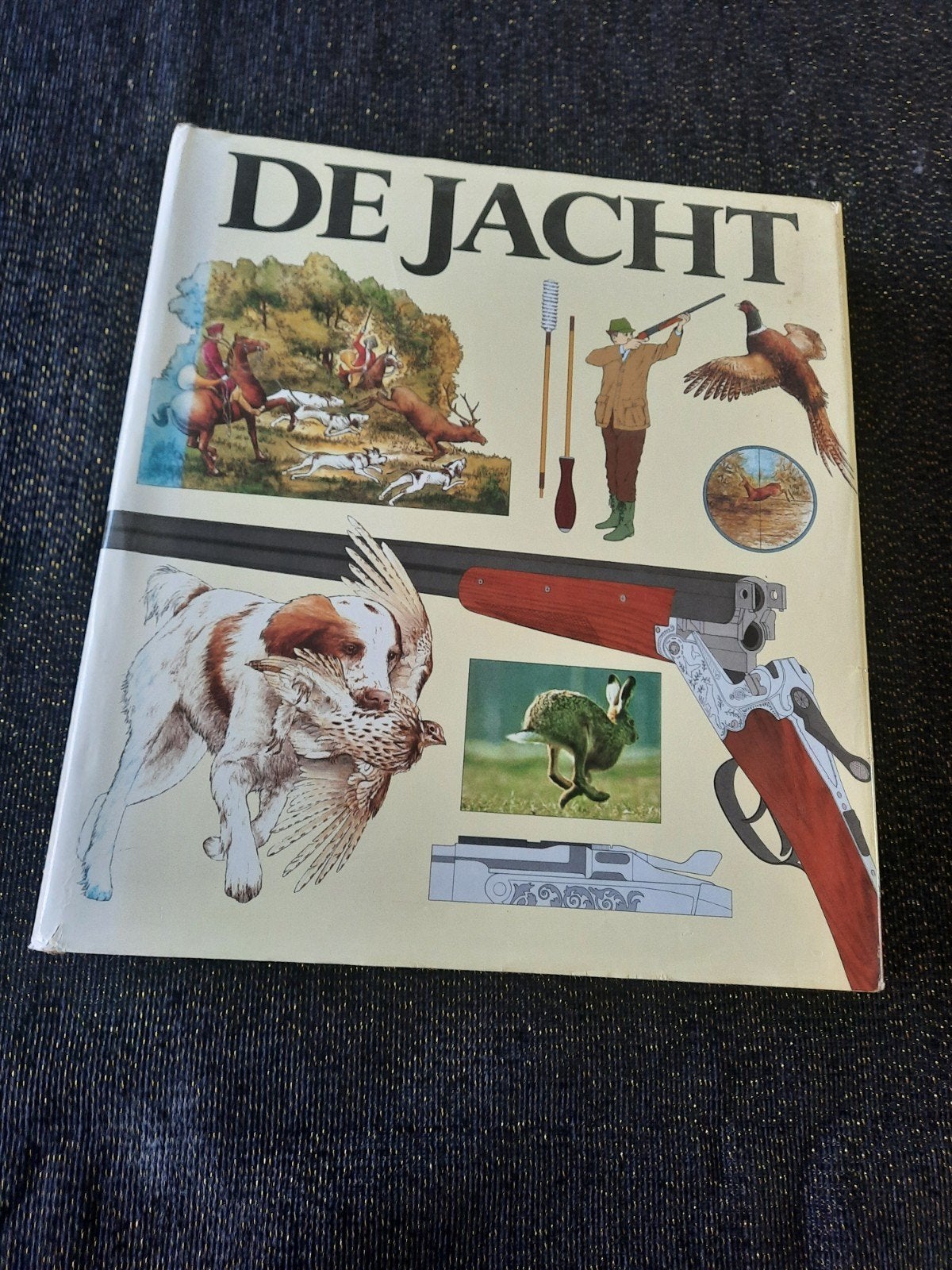 De Jacht - Zwaar hardcover boek met papieren omslag, Ophalen of Verzenden