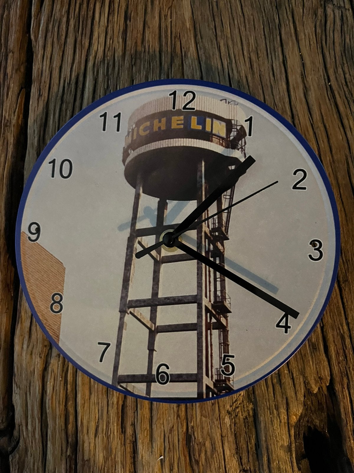 Klok Wandklok Michelin Watertoren , Den Bosch rond 20 cm, Ophalen of Verzenden, Nieuw, Wandklok