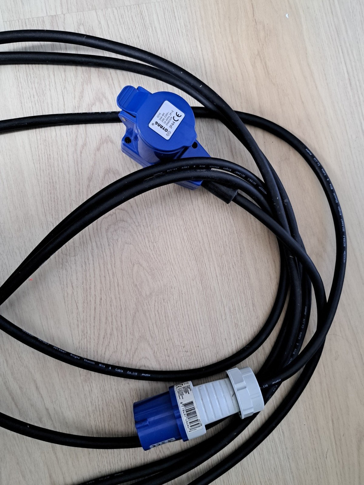 Verloop kabel CEE 10 meter 2P+E 16A, Caravans en Kamperen, Ophalen, Gebruikt