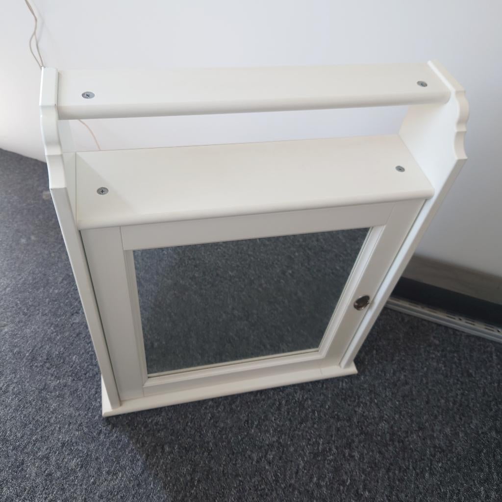 Witte kast met spiegel, Ophalen, Vierkant, Zo goed als nieuw, Minder dan 100 cm