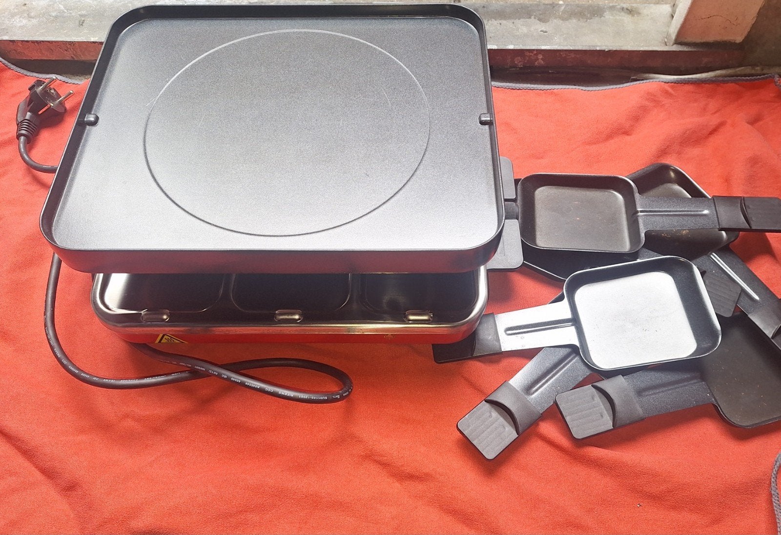 Tomado Raclette Grill voor 6 personen, Ophalen, Gebruikt, 4 t/m 7 personen