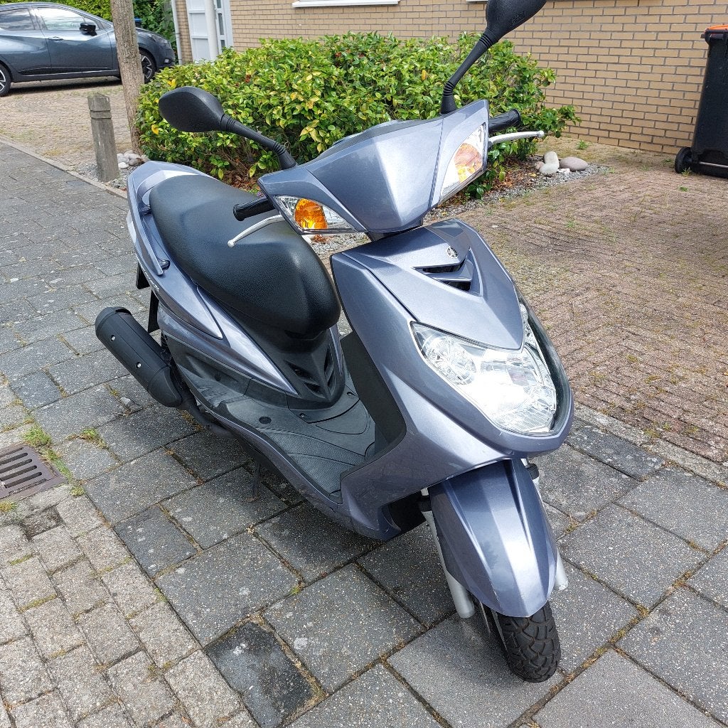 YAMAHA CYGNUS-X met slechts 4387 km! BJ 2009, Scooter, Gebruikt, Particulier, 125 cc