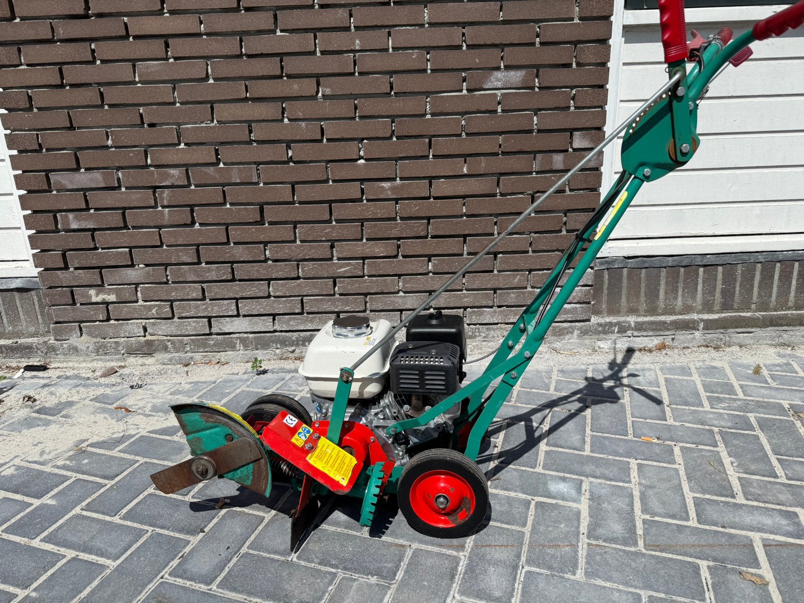 Powertrim 300 H kantensnijder, Tuin en Terras, Hand-tuingereedschap, Ophalen, Onkruidsteker, ., Zo goed als nieuw