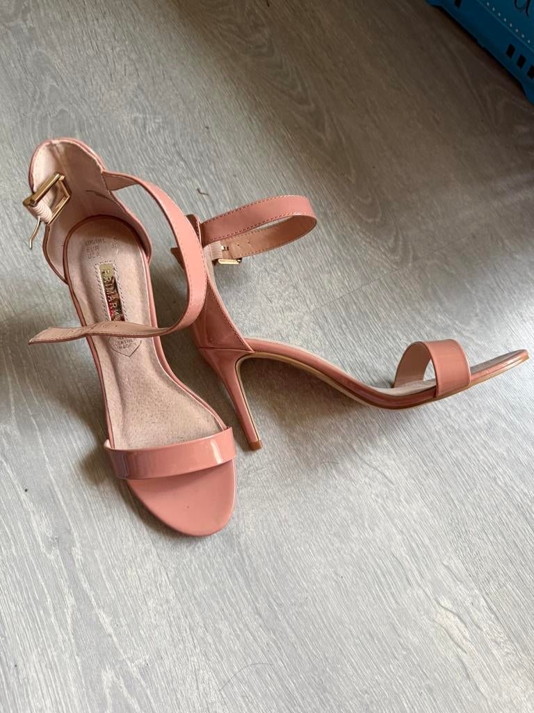 Roze/abrikoos sandalen 39, Kleding | Dames, Schoenen, Ophalen, Zo goed als nieuw, Roze, Sandalen of Muiltjes