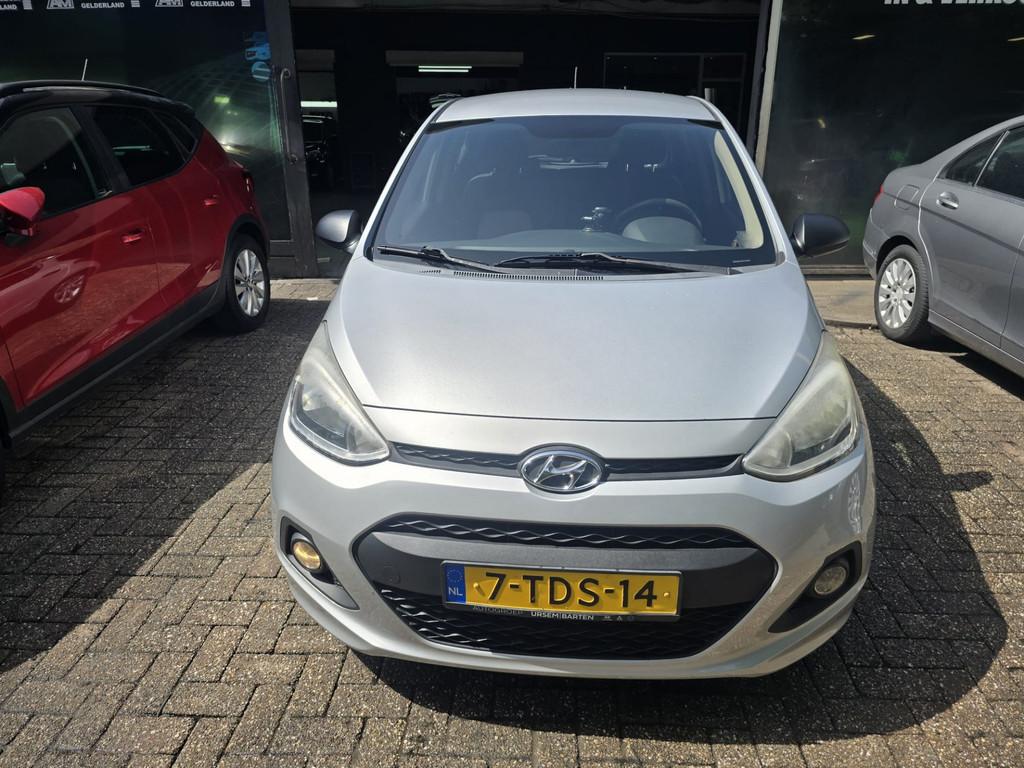 Hyundai I10 1.0i i-Motion | 2E EIGENAAR | 12MND GARANTIE | A, Auto's, Hyundai, Voorwielaandrijving, Euro 5, Stof, Gebruikt