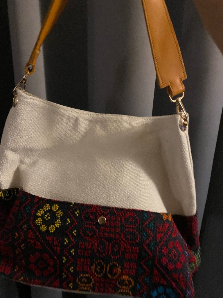 Cream coloured purse, Sieraden, Tassen en Uiterlijk, Portemonnees, Ophalen, Nieuw, Beige, Overige merken