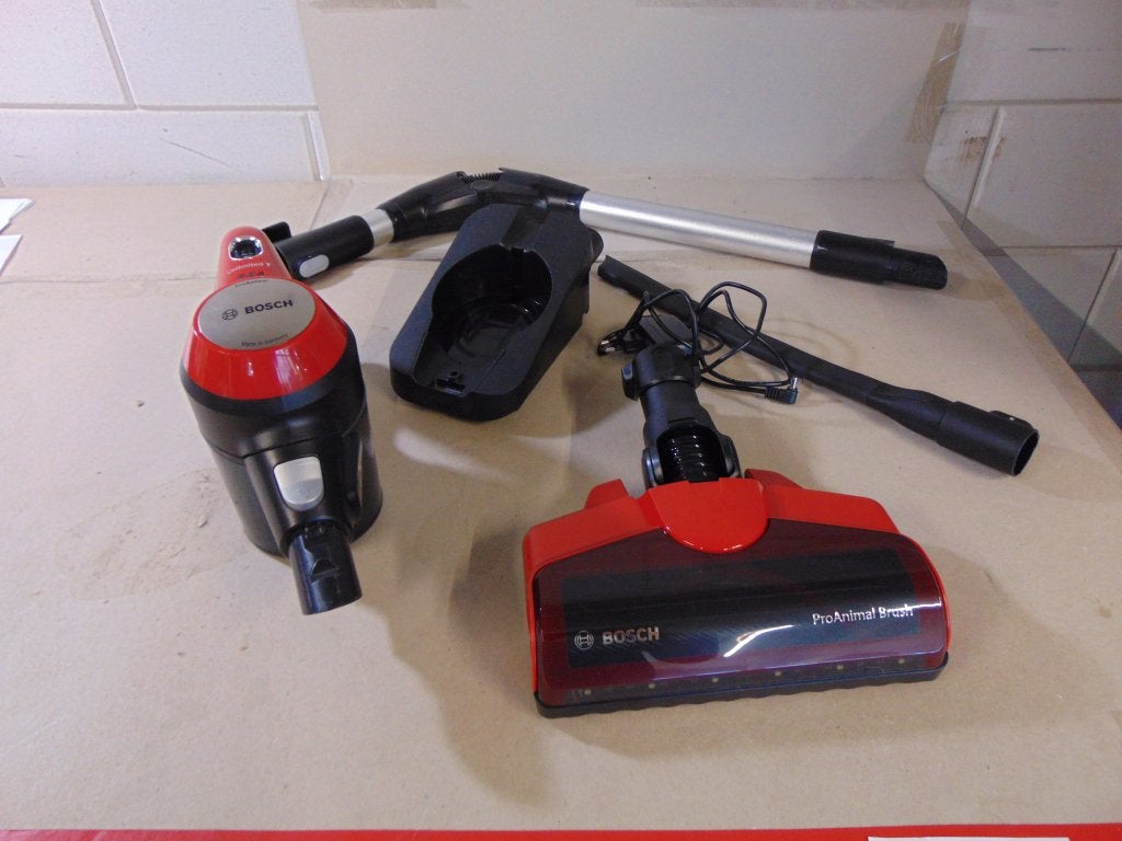 Bosch BCS711PET Unlimited 7 Rood Steelstofzuiger, Ophalen of Verzenden, Niet ingevuld, Niet ingevuld, Niet ingevuld