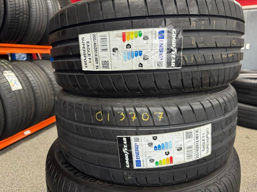 2x NIEUW goodyear banden 205/40/18, 205-40-18, 205 40 18, 18 inch, Nieuw, Band(en), Personenwagen