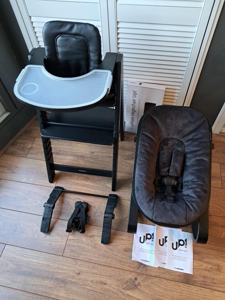 Kidsmill Up Meegroeistoel, Babyset &Eetblad &Newborn &Wipper, Ophalen, Zo goed als nieuw, Meegroeistoel, Gordel(s)