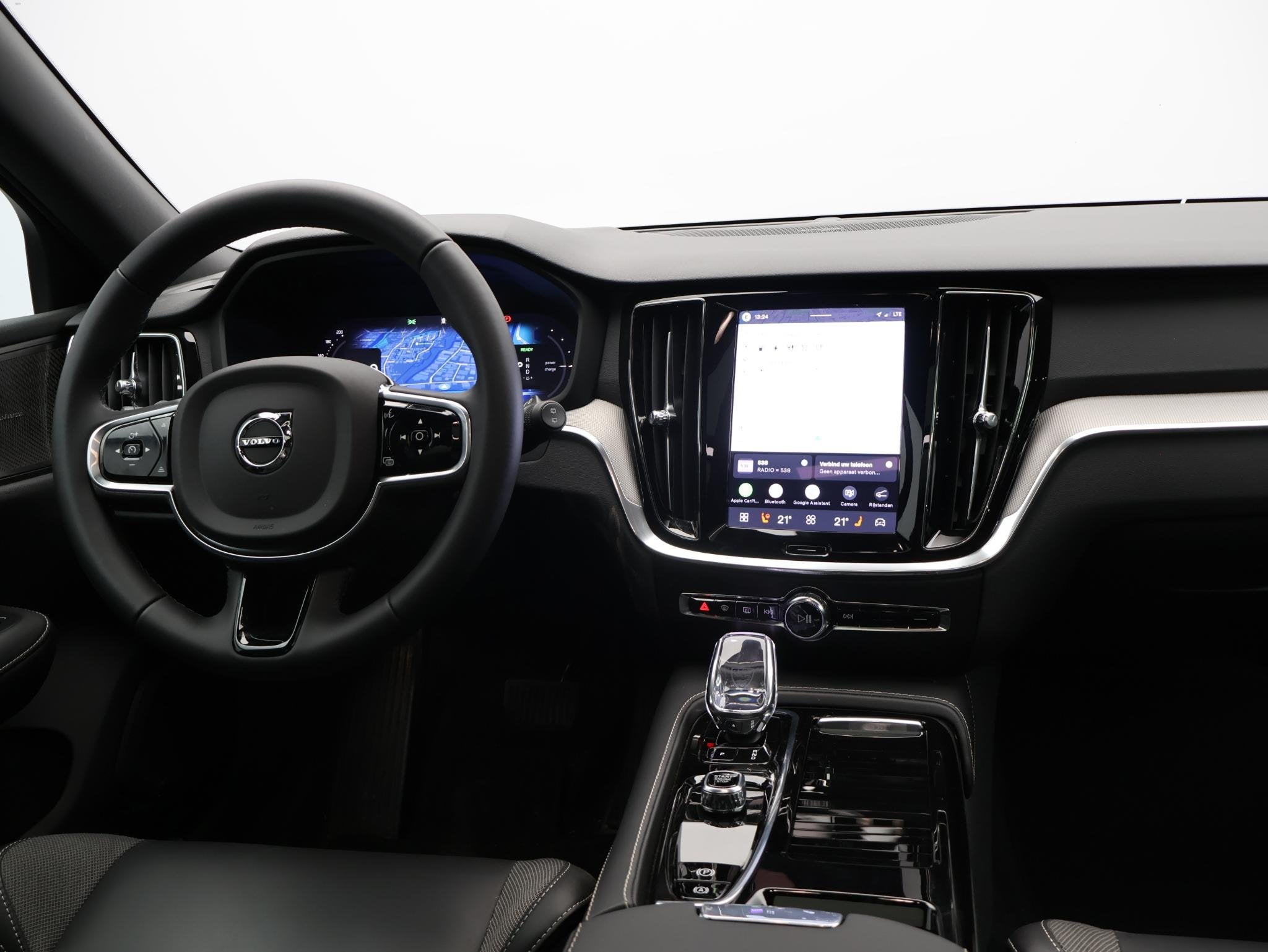 Volvo V60 2.0 T8 Plug-in hybrid AWD Plus Dark / Trekhaak / 3, Auto's, Stof, Gebruikt, 4 cilinders, 180 min