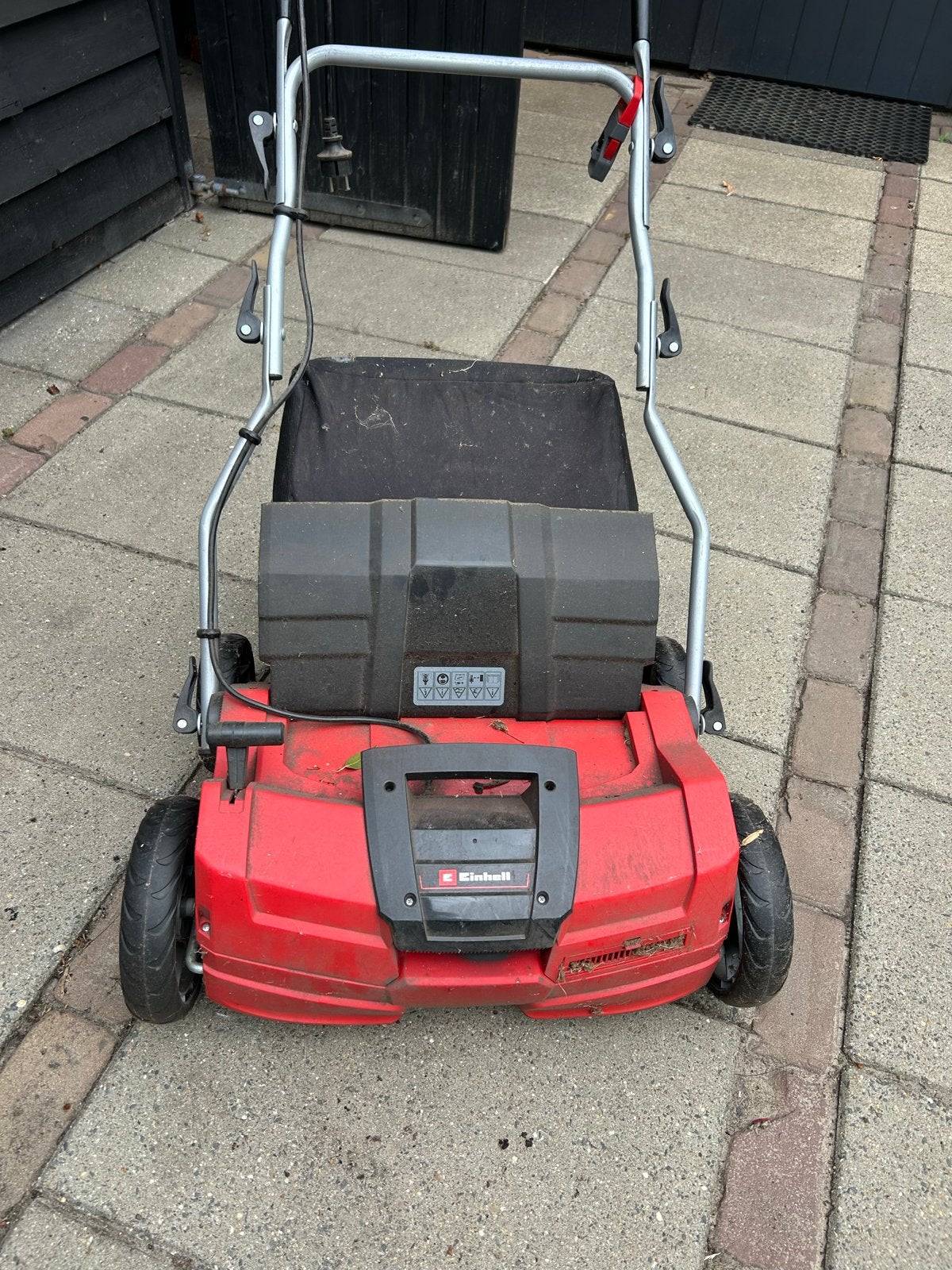 Einhell elektrische Verticuteer met opvangzak, Ophalen, Cirkelmaaier, Gebruikt, Elektrische grasmaaier