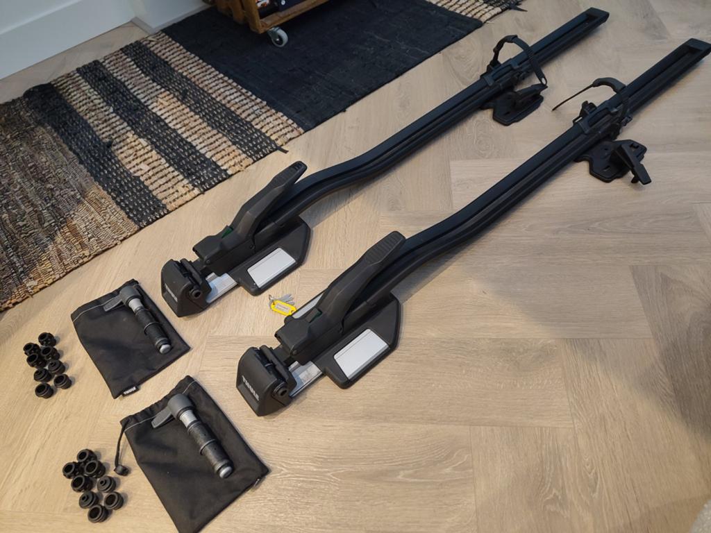 Thule Topride fietsendragers (set van 2), Fietsen en Brommers, Fietsaccessoires | Bagagedragers, Zo goed als nieuw, Ophalen
