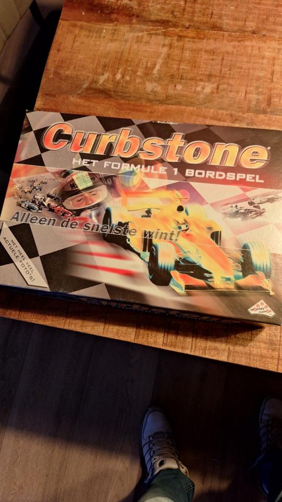 Curbstone formule 1 bordspel, Ophalen of Verzenden, Zo goed als nieuw, Identity Games