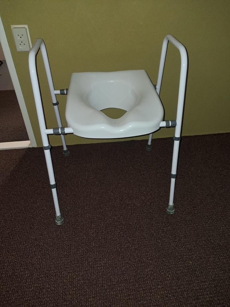 Toilet overzetstoel, Ophalen