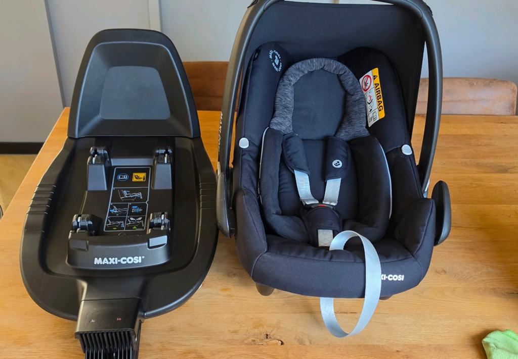 Maxi Cosi Rock + Maxi Cosi familyfix2 isofix base, Kinderen en Baby's, Autostoeltjes, Ophalen, Zo goed als nieuw, Isofix, 0 t/m 13 kg