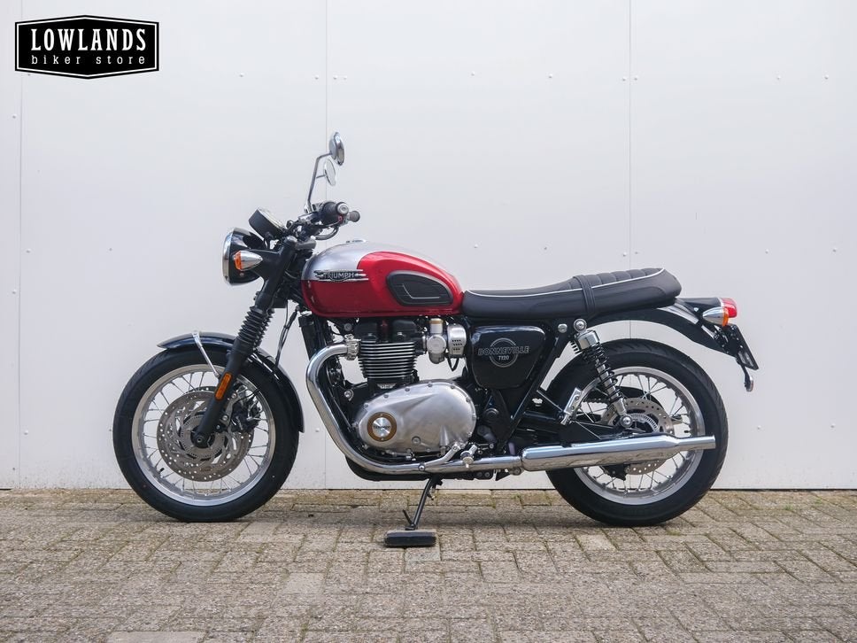 TRIUMPH BONNEVILLE  T 120 (bj 2026), 2 cilinders, Chopper, Bedrijf, Onbekend