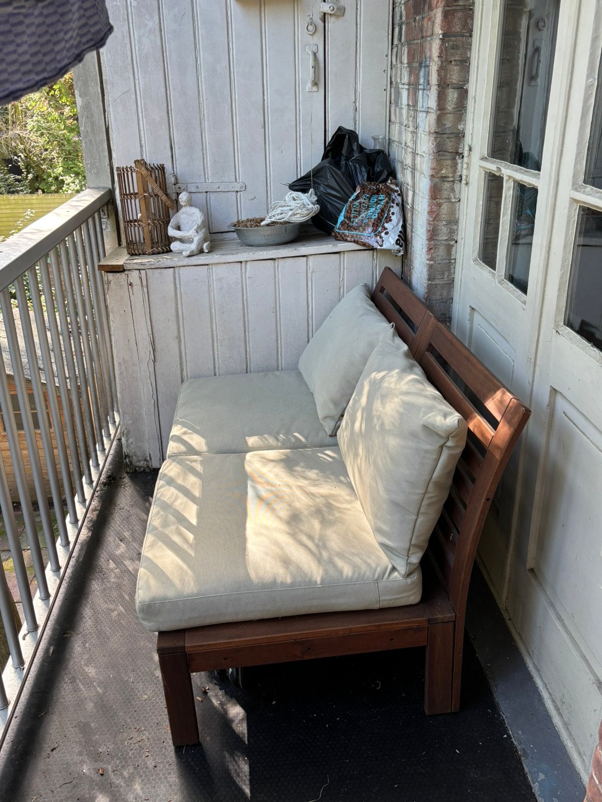 Tuin/ Balkonbank Ikea lounge set 80,-, Tuin en Terras, Zo goed als nieuw, Hout, Ophalen, 2 zitplaatsen