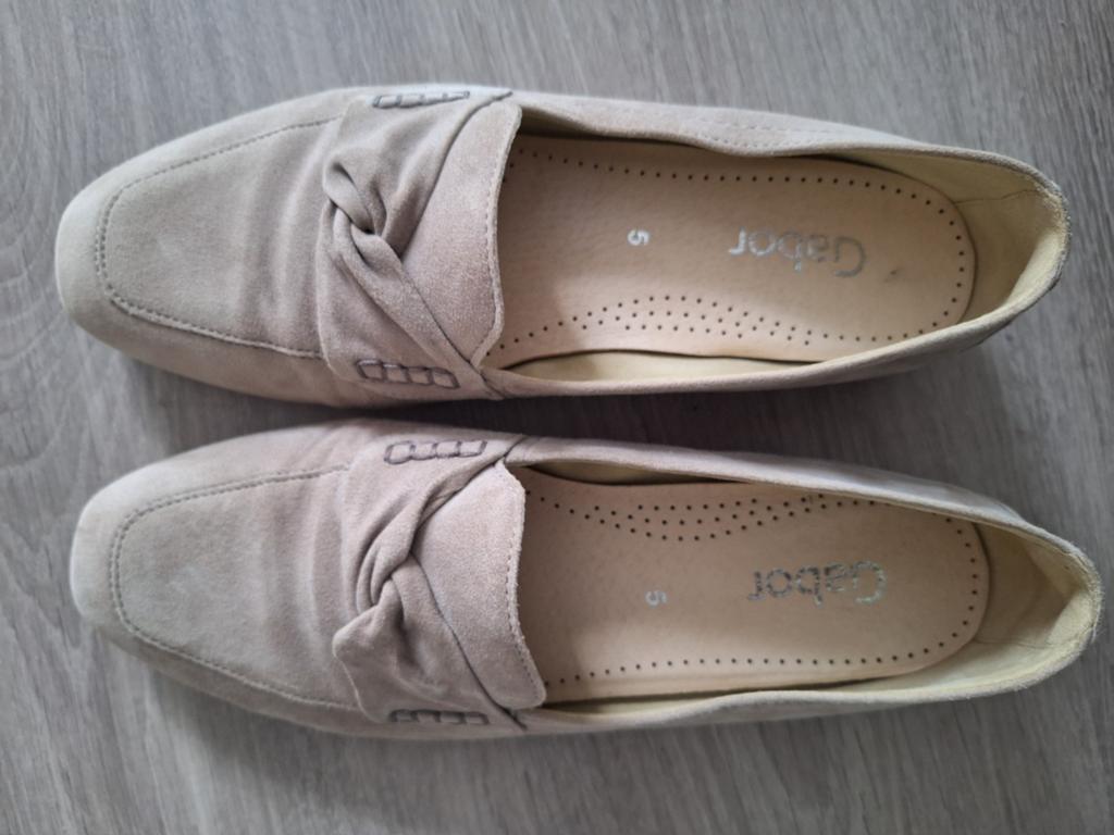 Gabor loafers instappers 1x gedragen suède beige maat 38, Verzenden, Gabor, Nieuw, Instappers