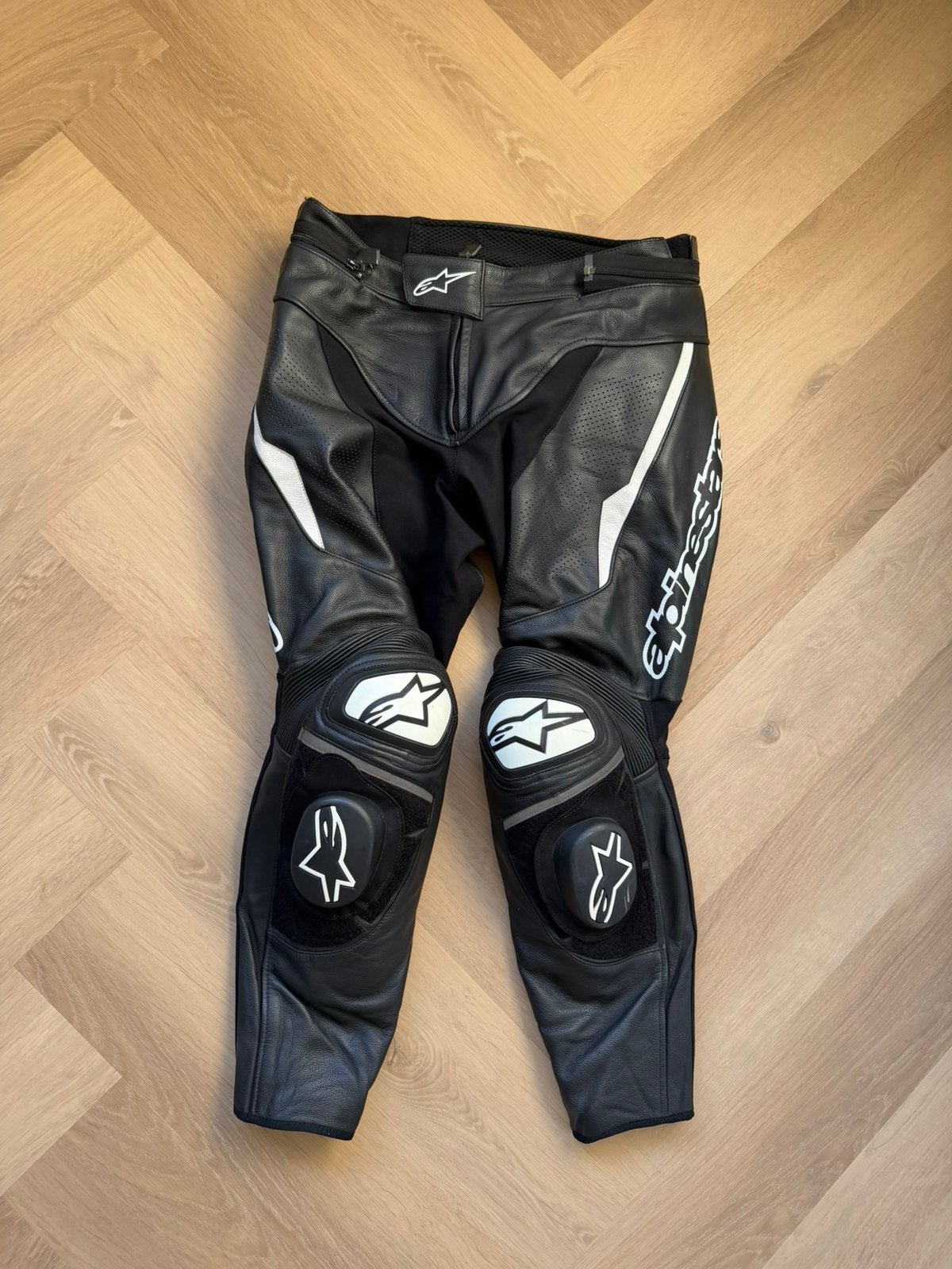 Alphinestars Track V2 leren motorbroek, Motoren, Kleding | Motorkleding, Ophalen of Verzenden, Tweedehands, Broek | leer