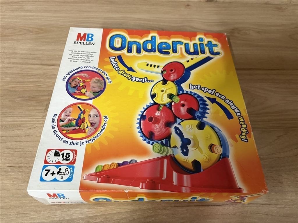 Onderuit vernieuwd [4147], Hobby en Vrije tijd, Verzenden, Zo goed als nieuw