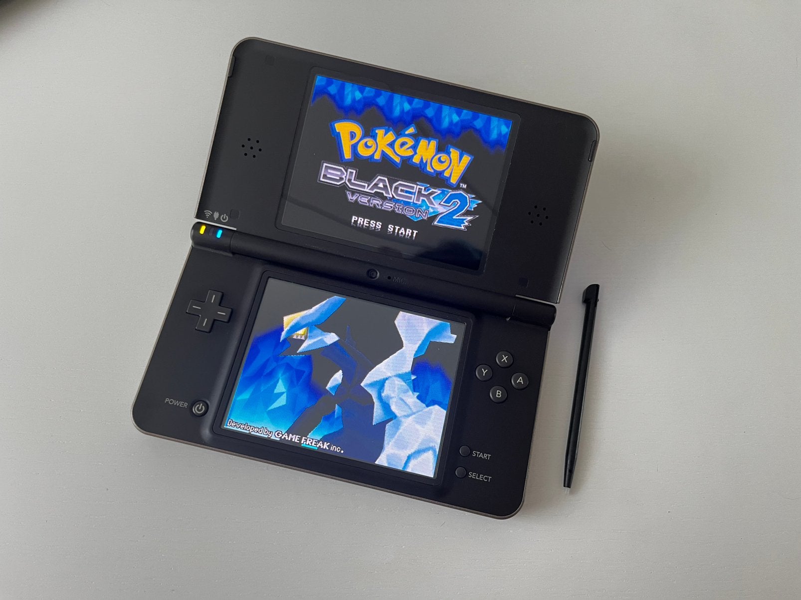 DSi XL met 400+ games, Spelcomputers en Games, Spelcomputers | Nintendo DS, Met games, Zwart, Dsi, Ophalen of Verzenden
