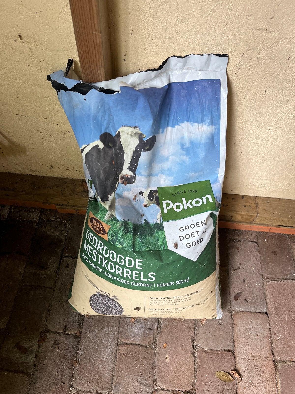 Pokon Gedroogde Mestkorrels - ca. 10 kg, Tuin en Terras, Ophalen of Verzenden, Mest