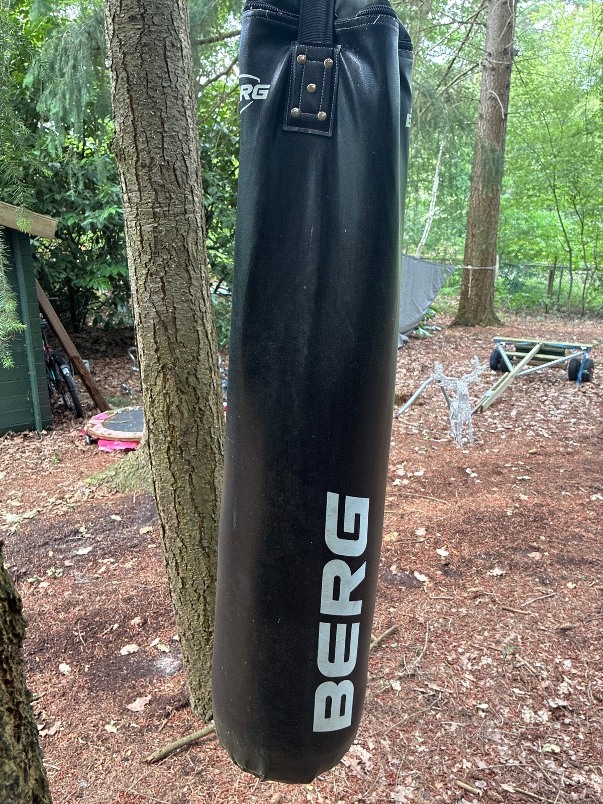 Berg Bokszak - 120 cm, 25 kg - Binnen & Buiten, Sport en Fitness, Boksen, Ophalen, Gebruikt, Bokszak