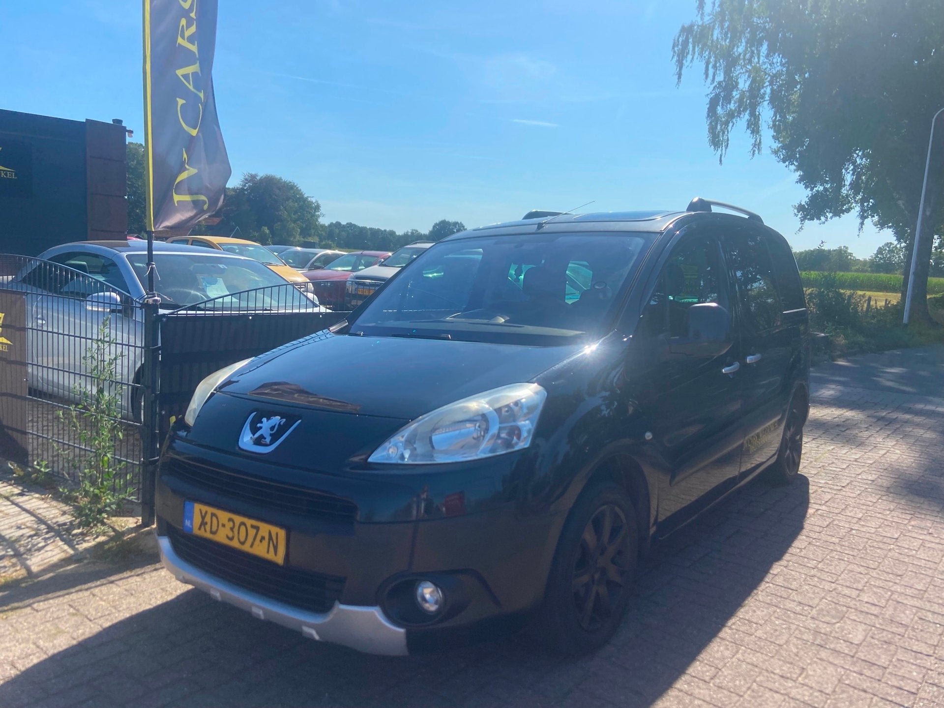 Peugeot Partner Tepee 1.6 XT - AIRCO,ELEKT PAKKET,DAKRAILS,G, Voorwielaandrijving, Zwart, Bedrijf, Handgeschakeld