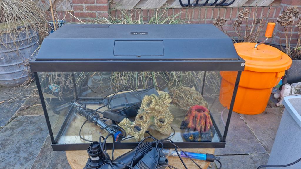 Mooie aquarium met toebehoren, Ophalen, Zo goed als nieuw, Leeg aquarium