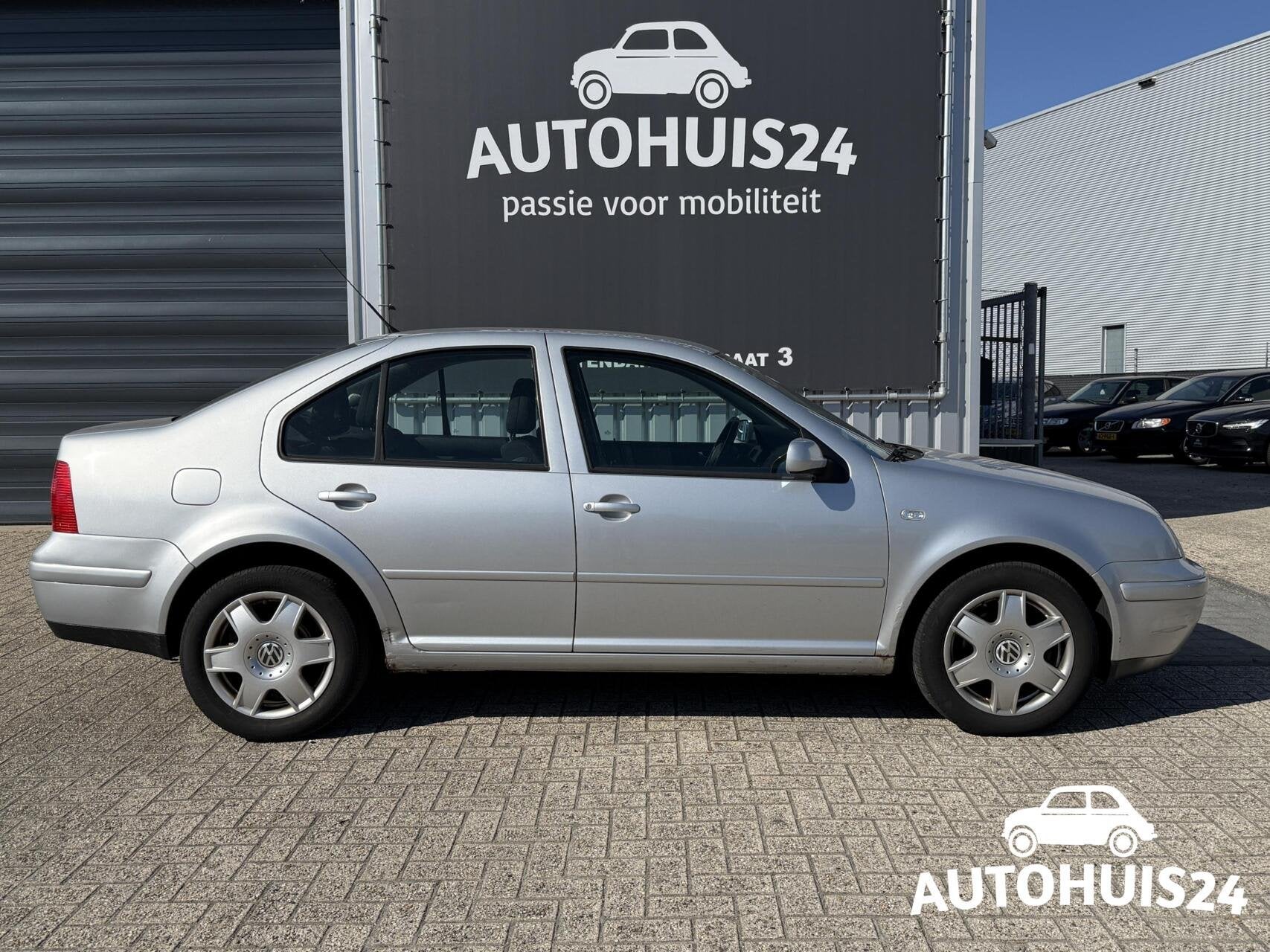 Volkswagen Bora 2.0 Highline APK03-2027|Trekhaak|Cruise|Clim, Auto's, Volkswagen, Stof, Gebruikt, Bora, 4 cilinders