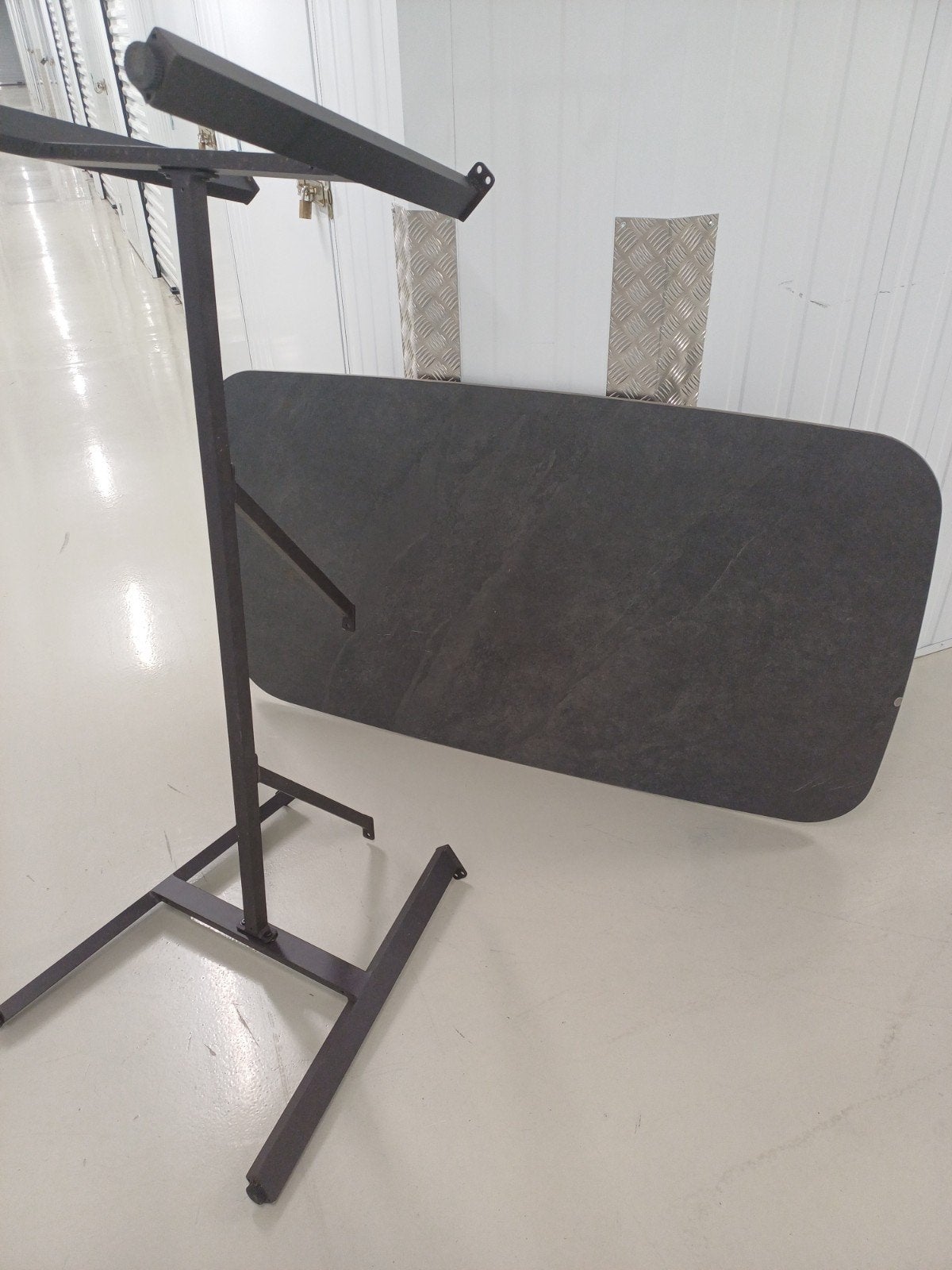 Stenen tuintafel, Antrasiet, Ophalen, Gebruikt, Rechthoekig, Overige materialen