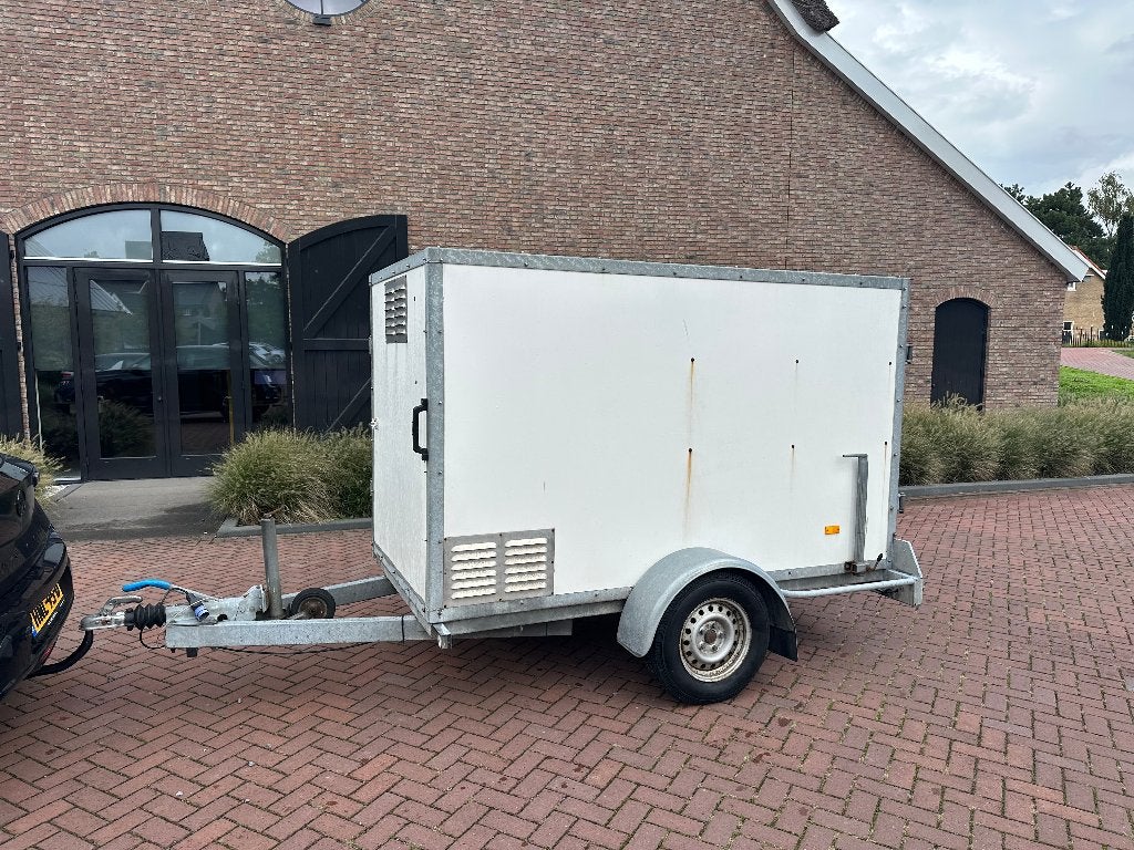 SOLIDE gesloten aanhanger – 1350 kg – 250  130  150 cm, Ophalen, Gebruikt
