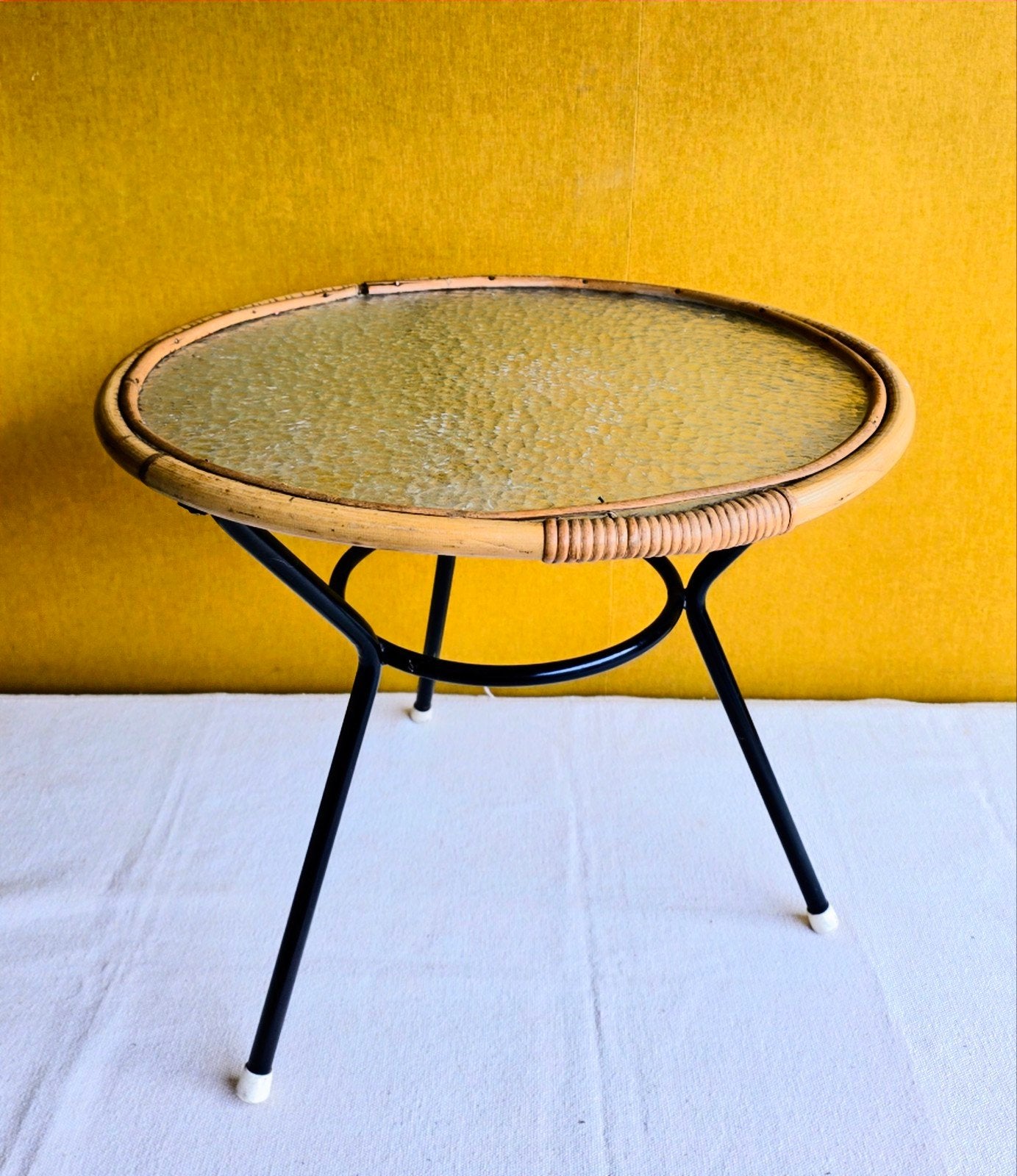 Vintage Rotan Bijzettafel Rohe Noordwolde Jaren '50 tafeltje, 45 tot 60 cm, Minder dan 55 cm, Gebruikt, Vintage