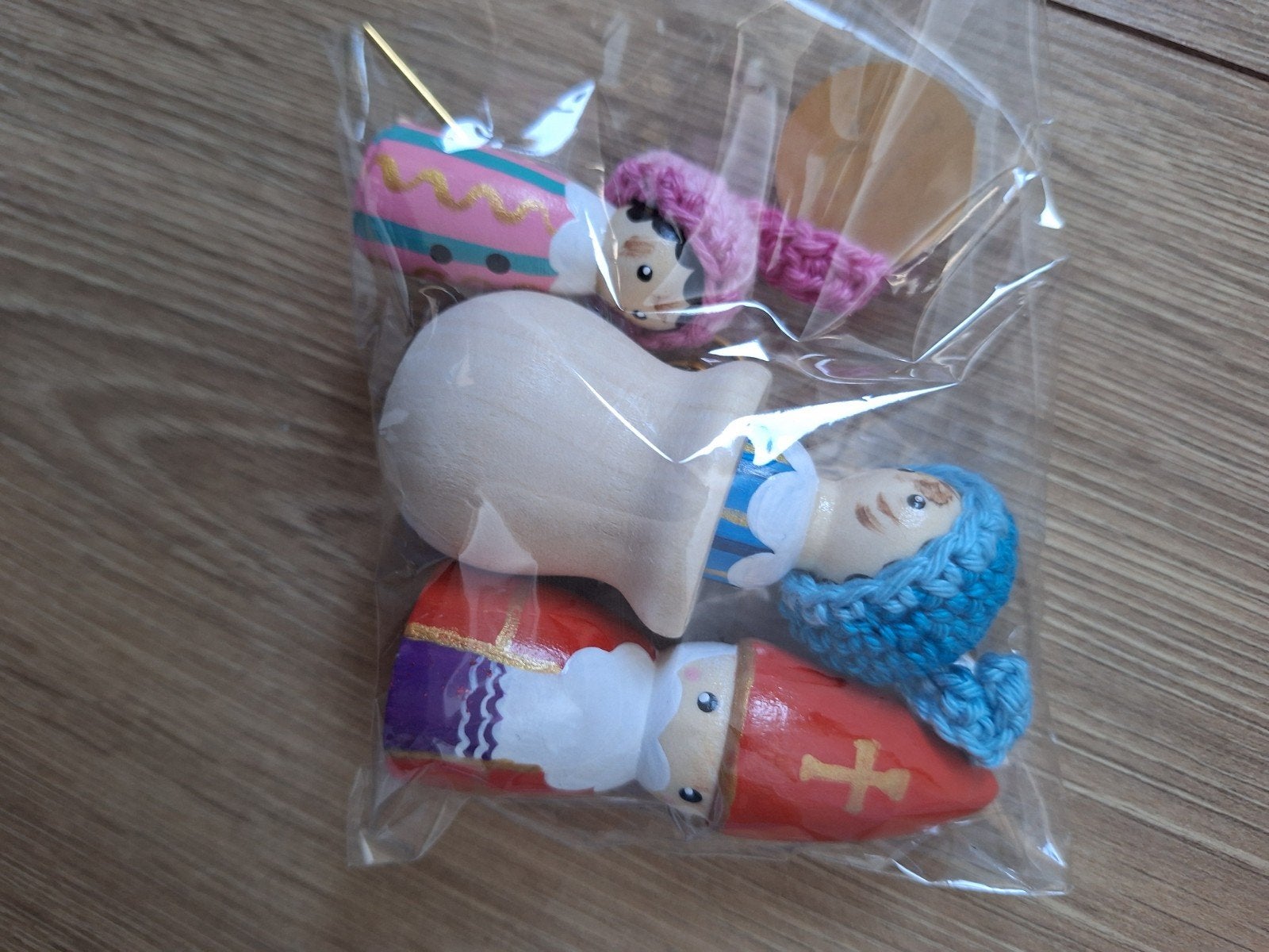 Handgemaakte Sinterklaas en pietjes Pegdoll met stafje, Ophalen of Verzenden, Nieuw, Jongen of Meisje