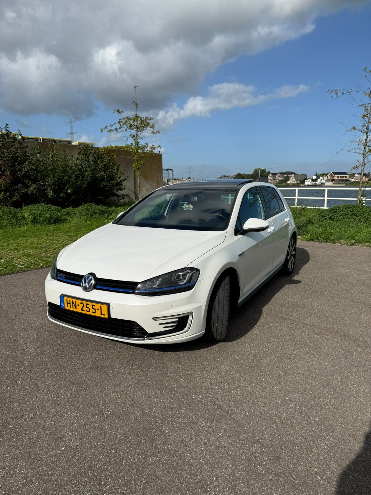 Volkswagen Golf 1.4 TSI Phev 204pk 5D DSG 2015 Wit, Auto's, Stof, 4 cilinders, Wit, 1395 cc
