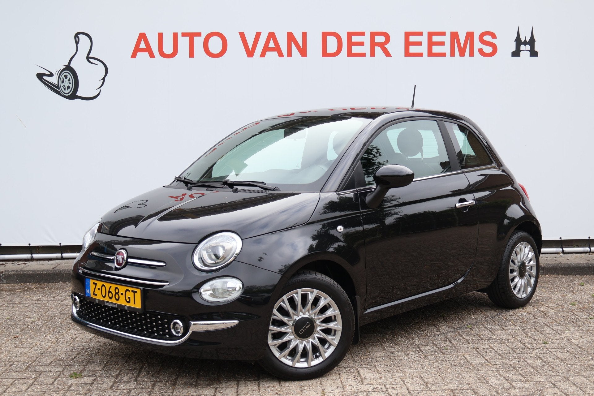 Fiat 500 1.0 Hybrid Dolcevita NL-auto / Clima / Pano / LMV, Voorwielaandrijving, Stof, Euro 6, 4 stoelen