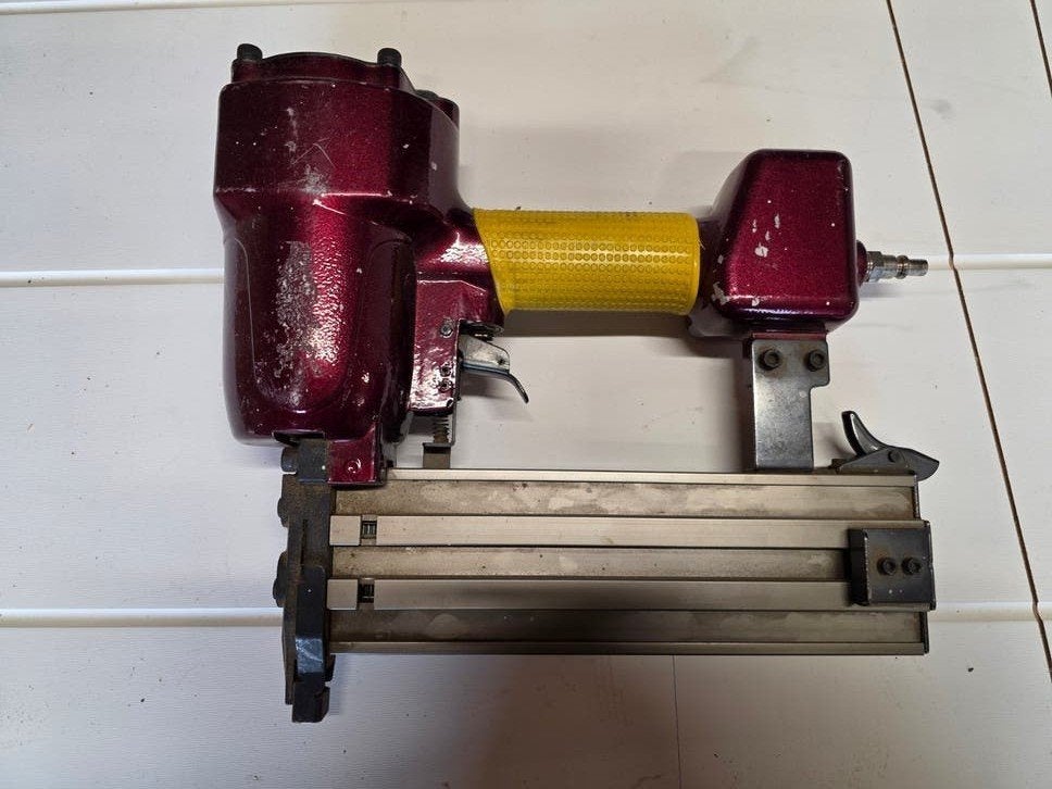 Fast 4CBIT/T-65H Tacker met T-nagels, Ophalen of Verzenden, Gebruikt, Tacker/nietmachine, Overige merken