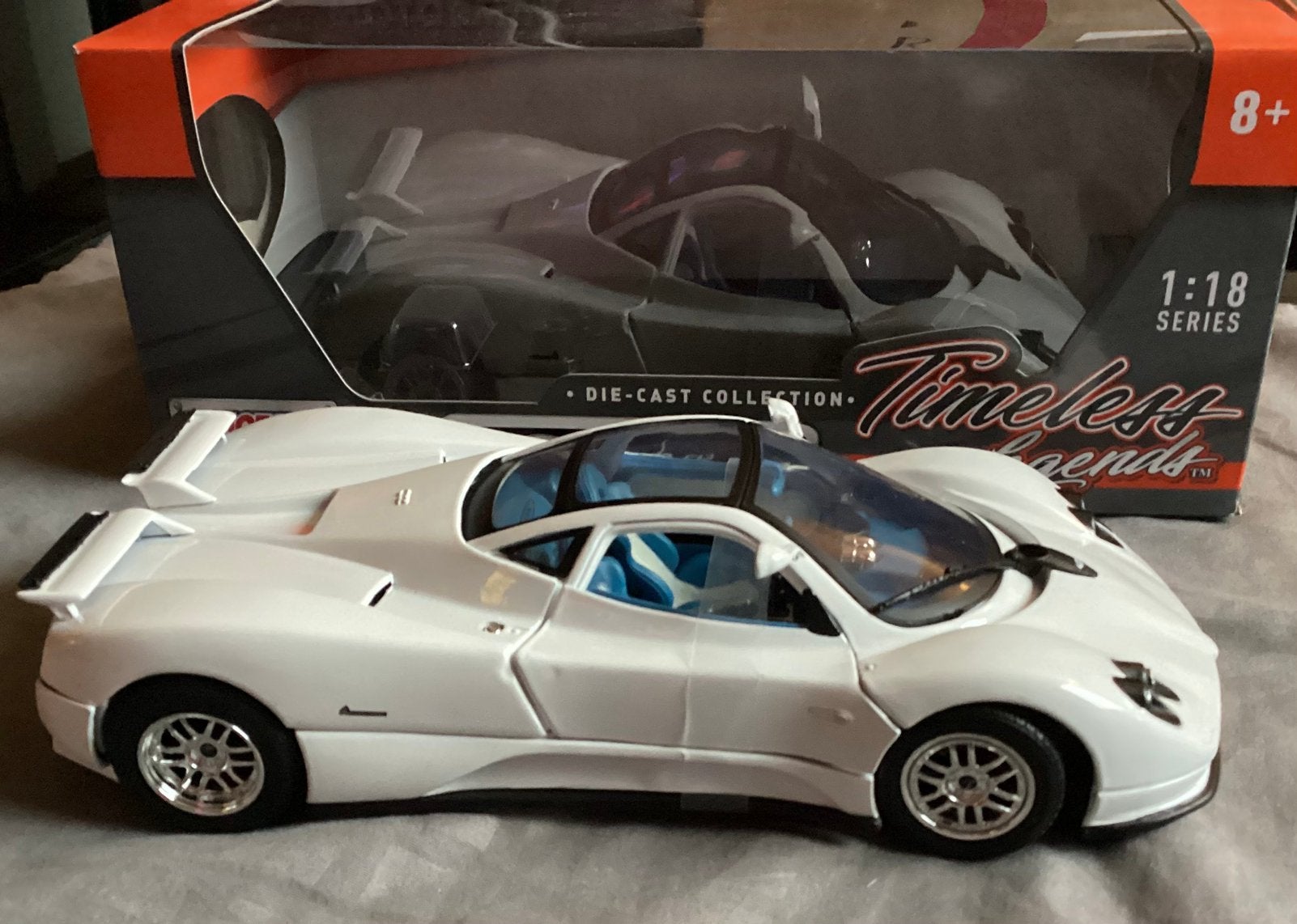 Pagani Zonda C12, Hobby en Vrije tijd, Modelauto's | 1:18, Ophalen of Verzenden, Zo goed als nieuw, Auto, Overige merken