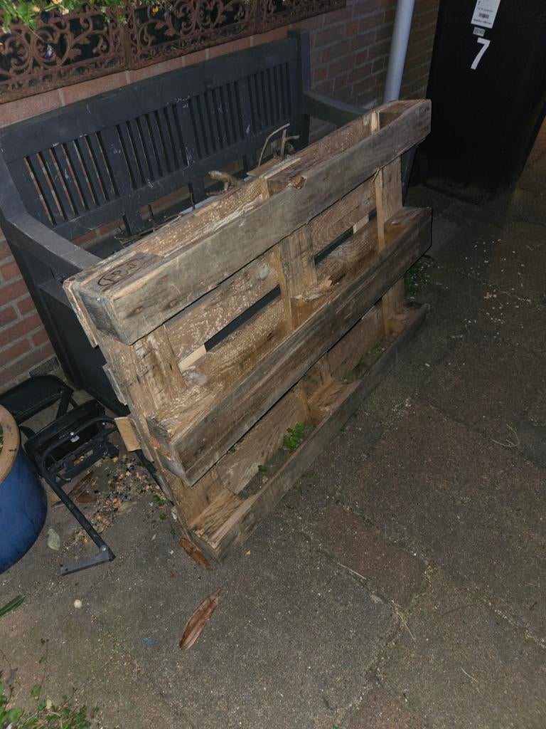 Stevige, zware pallet - gratis af te halen, Ophalen