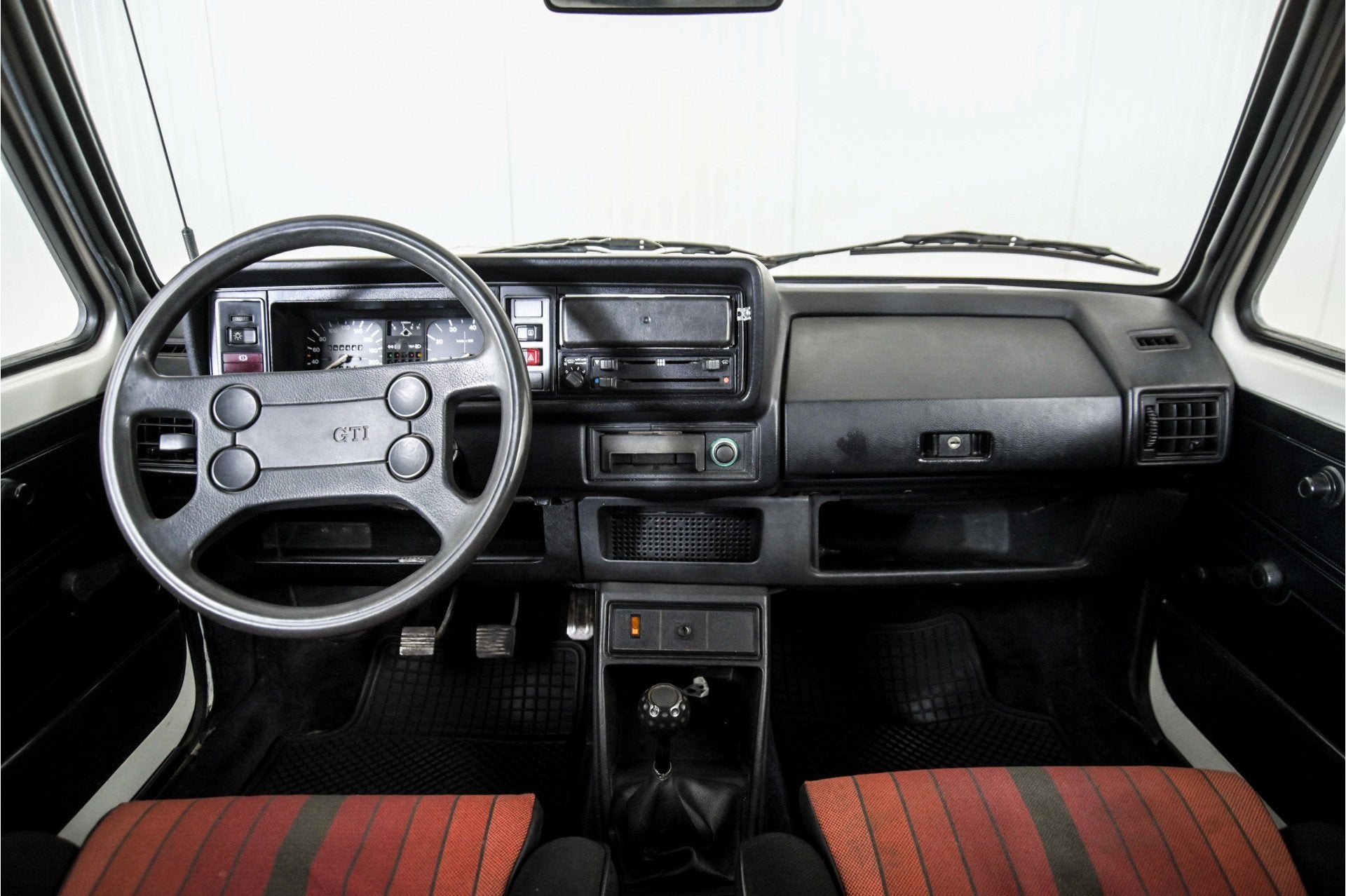 Volkswagen Golf 1 1.8 GTi (bj 1983), foto 6