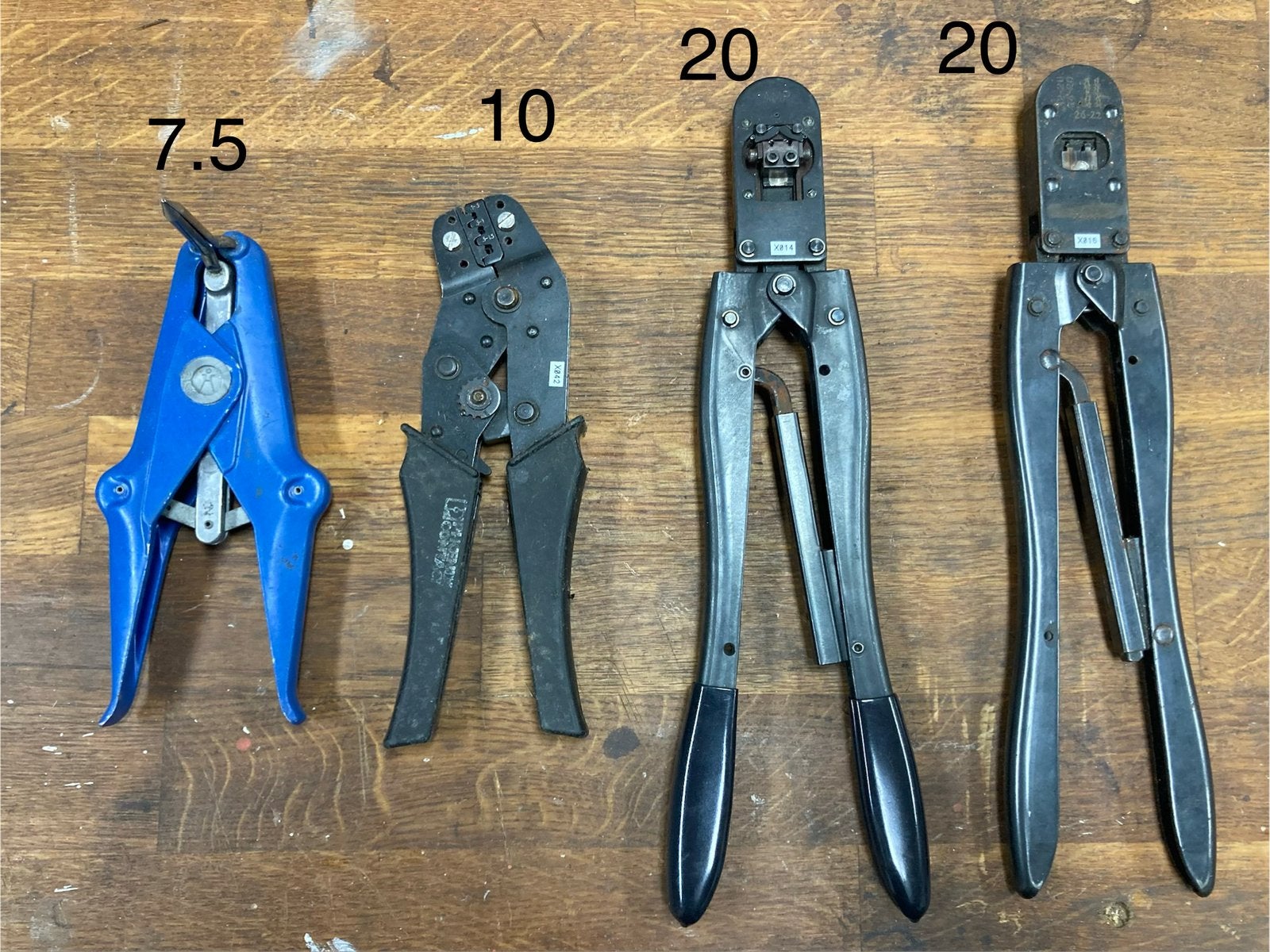Diverse elektro tangen. Phoenix Contact / AMP krimptangen, Doe-het-zelf en Verbouw, Ophalen of Verzenden, Gebruikt, Tang