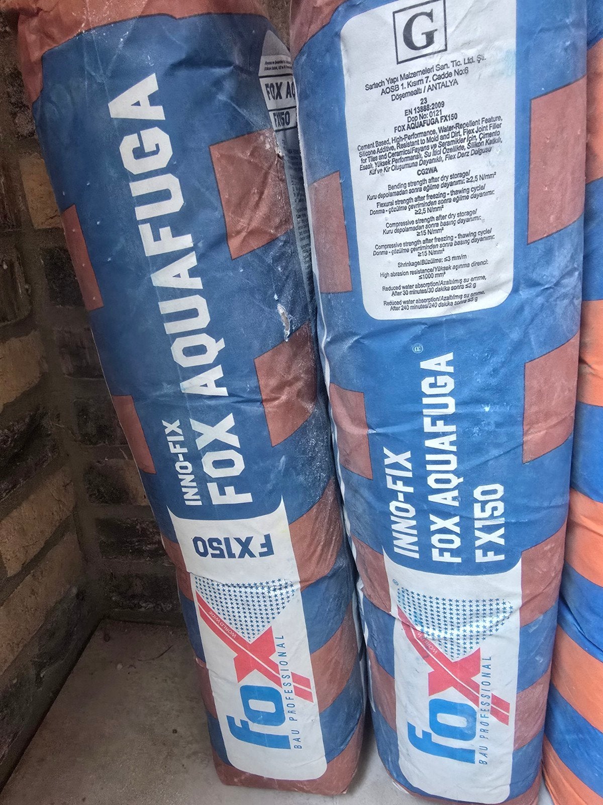 2 zakken witte Aquafuga FX150 voegmortel voor binnen, Ophalen of Verzenden