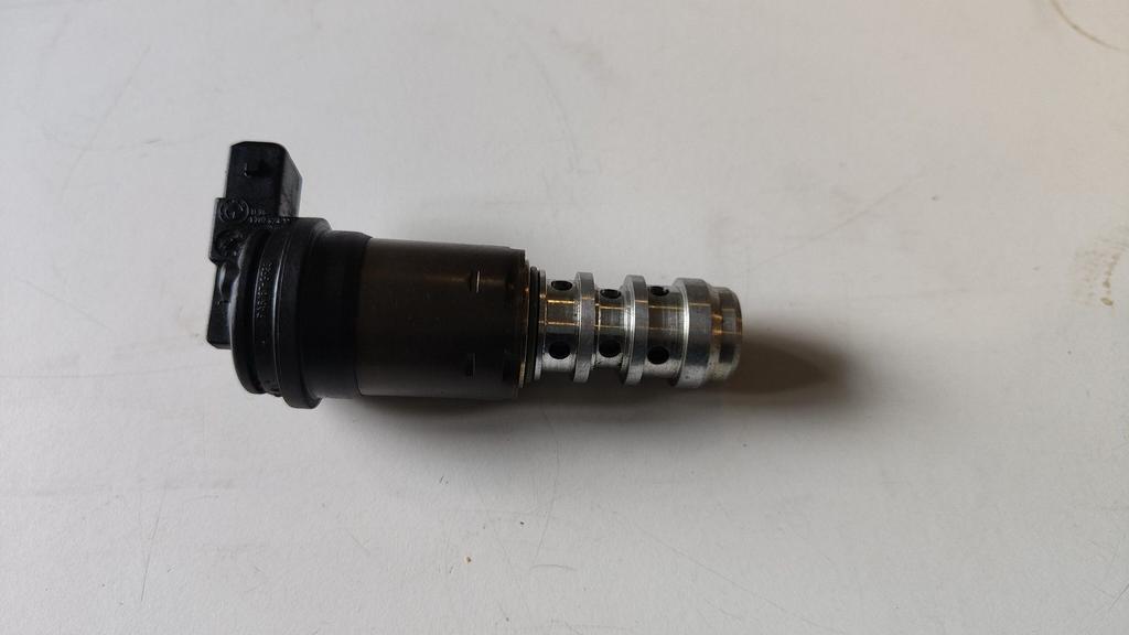 Magneet ventiel Vanos verstelling solenoid BMW motor code N4, Gebruikt, -, -, Ophalen of Verzenden
