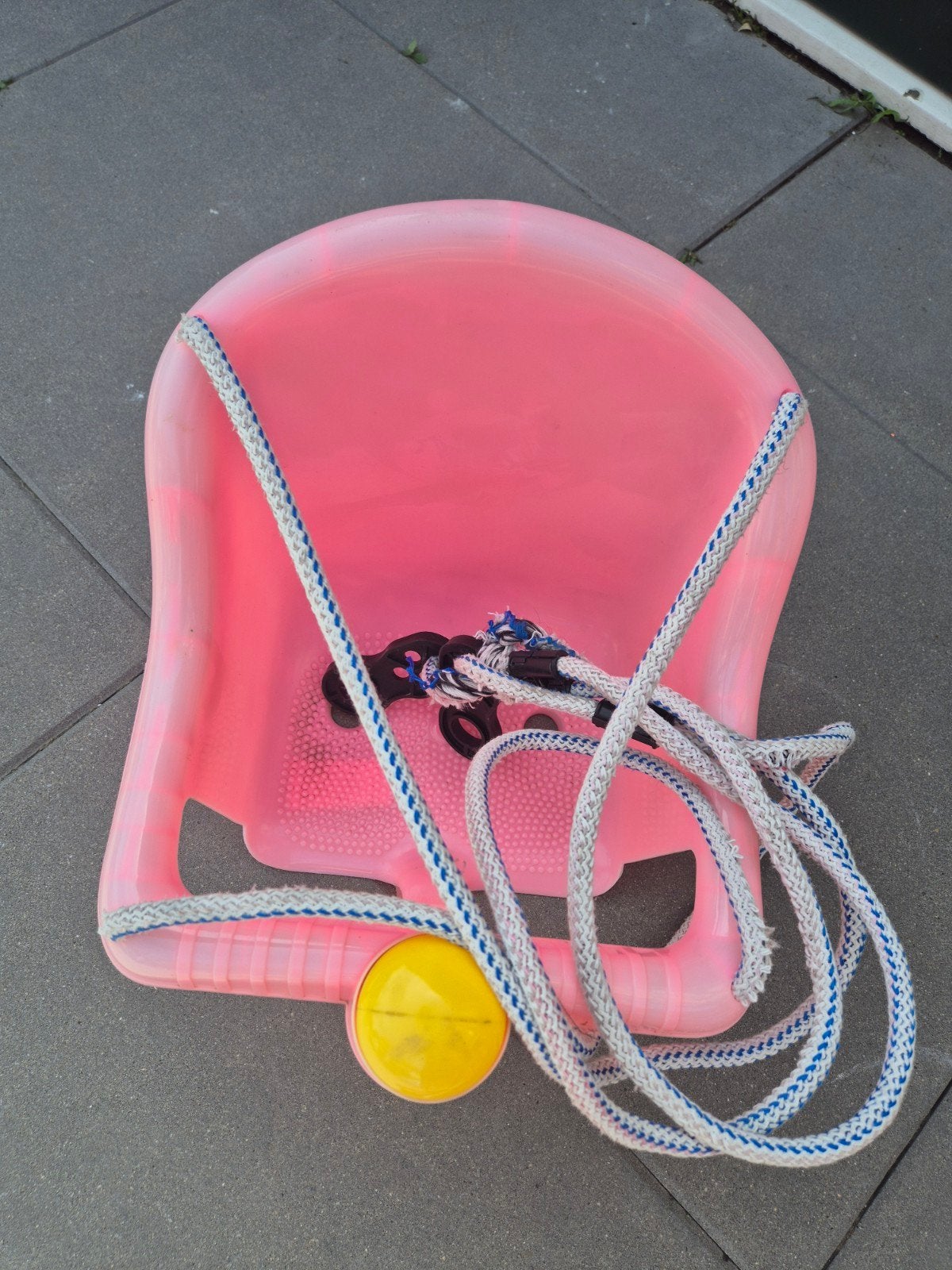 Roze babyschommel met touw - Kan nog een ronde mee, Ophalen, Gebruikt, Kunststof